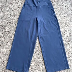 lululemon Align™ Super-High-Rise Wide Leg Crop 23”